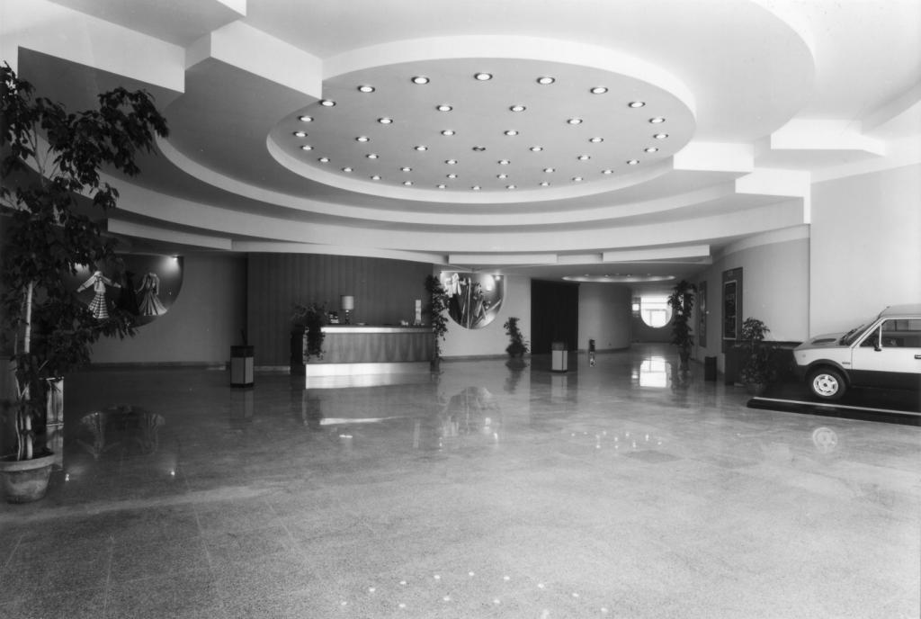 guillem11's tweet photo. #MyFirstCinema was the Cinema Maestoso in Monza, Italy, which also happened to be on the same road as the flat I grew up in. I think my first film was Tarzan (1999) but my most vivid memory was watching Fantasia 2000. Biggest screen in Italy at the time. https://t.co/g8sG9buixh