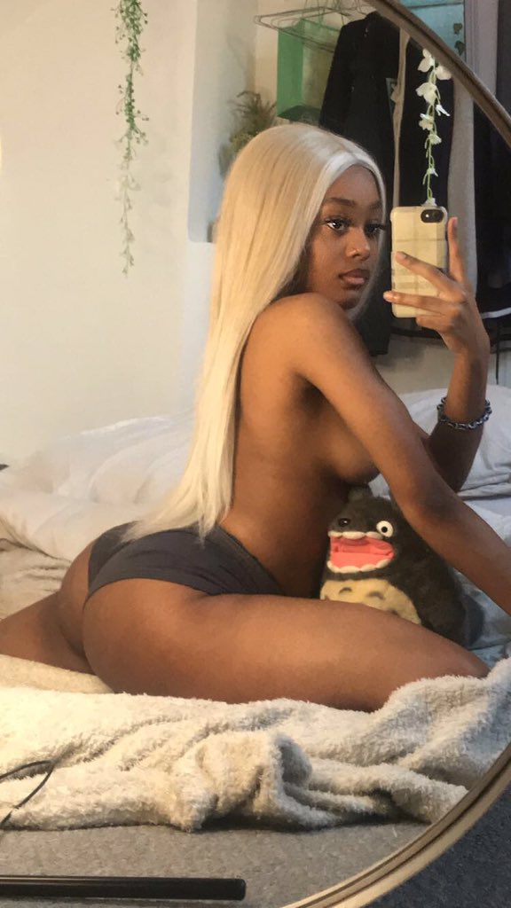 1 pic. this how I sit on it https://t.co/FsGN8lsMHa