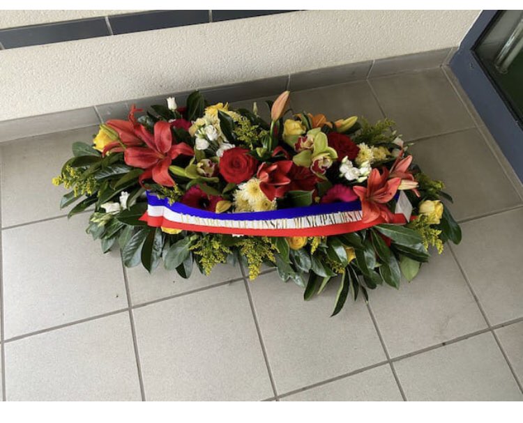 UlisLes's tweet photo. Aujourd’hui, en présence de sa famille nous avons rendu hommage à notre porte drapeau Henri Couturier, au cimetière de l’Orme aux moineaux.  La famille d’Henri Couturier vous remercie tous pour vos mots de soutien et pour vos attentions dans ces moments douloureux ! https://t.co/2LnGU00bZu