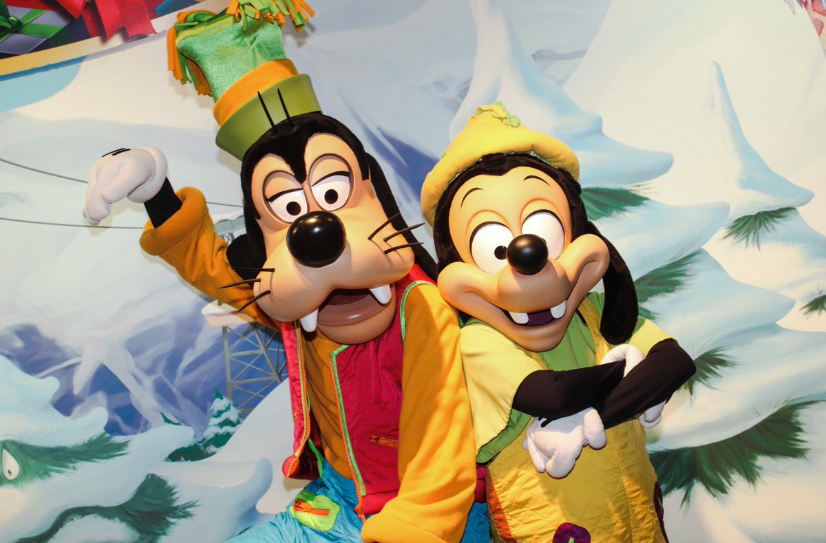 CharactersPBlog's tweet photo. Ain’t nothing like a good old dad/son trip to the mountains! For those of you able to go, enjoy the icy slopes for us! ❄️✨

#DisneyVIP #winterwear #winter #coldday #cute #disneylandparis #wintersports #ontheice #winterthrowback #snowday #goofy #max #gooftroop #disney https://t.co/17EXY4hvwH