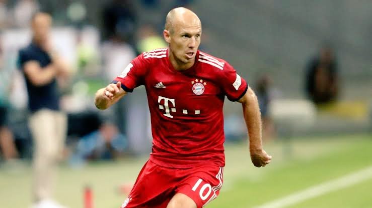 THREAD Arjen Robben  V Mo Salah  Reasons with stats proving that there should be no debate on why Robben is undoubtedly the better player when comparing their peaksLikes & RTs Appreciated   