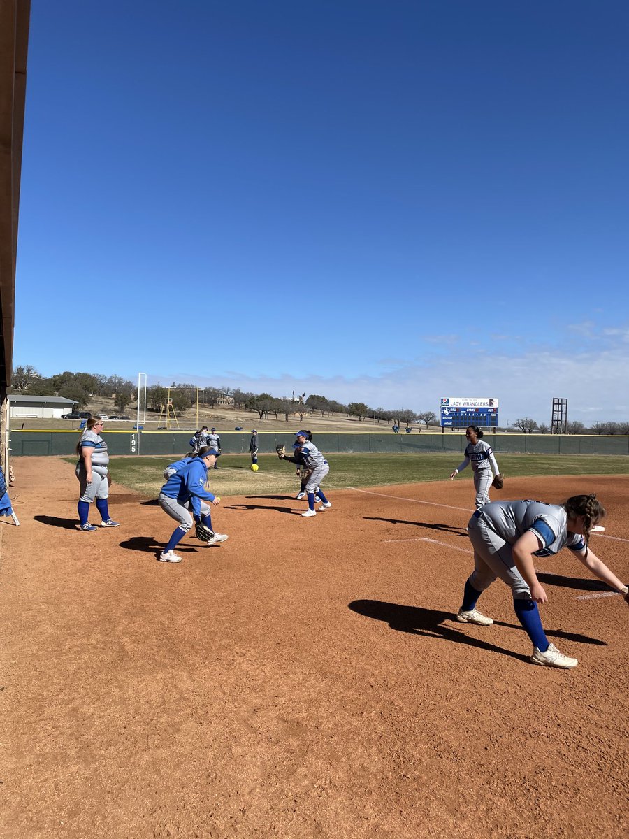CiscoCollegeSB's tweet photo. GAME DAY!!!!! Cisco College Vs Western Texas 12&2
#CCSoftball #SeeCisco #goodtobeback https://t.co/Hqm36NP5pd