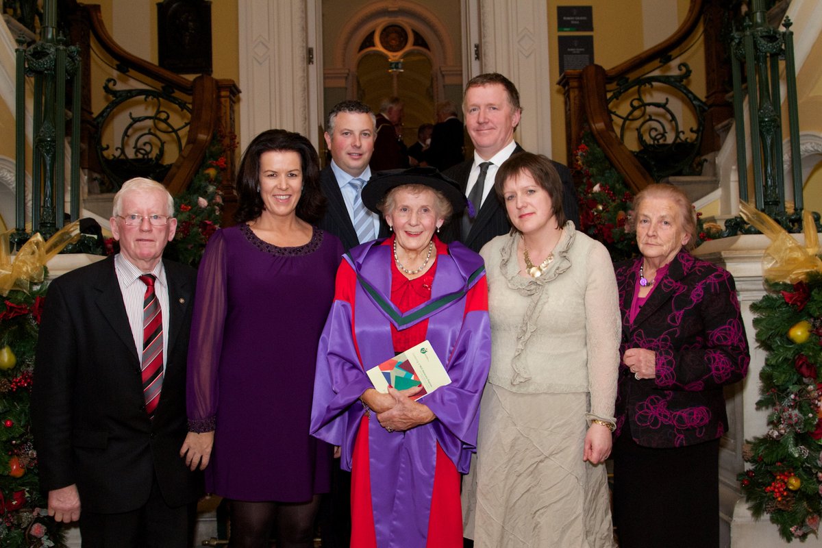 NPAIE's tweet photo. #FlashBackFriday NPA MD Anna May McHugh receiving an Honorary Doctorate Degree from @NUIMerrionSq in 2014 for her outstanding contribution to Irish Agriculture &amp; Rural Life  #Inspirational #LegendaryLady @McGuinnessEU @farmersjournal @IrishCountryLiv @IrelandICA @RTECountry https://t.co/IxHjcy6Wm5
