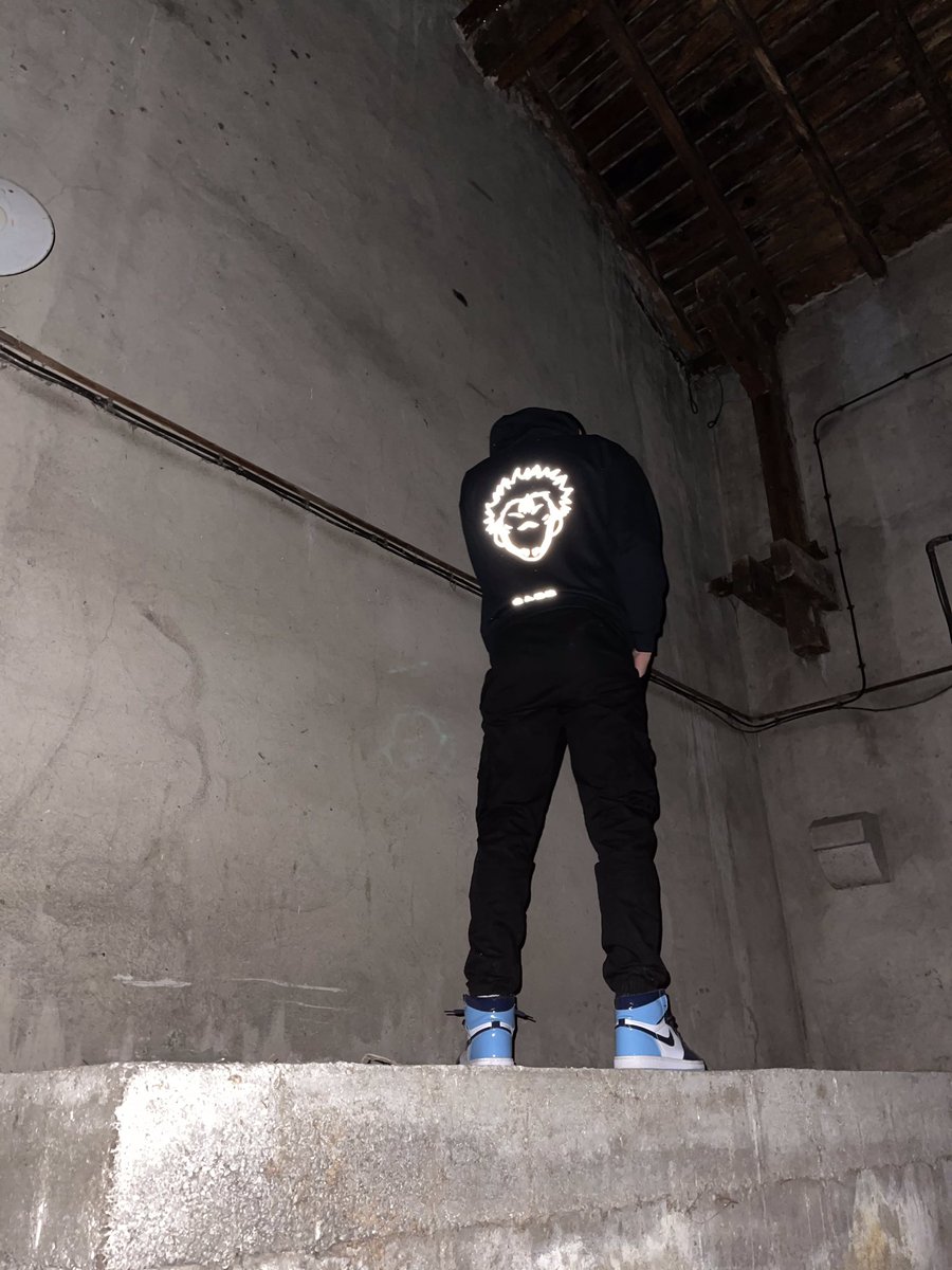 NarutoVie's tweet image. La mif petit concours pour vous faire gagner 1 hoodie Sincer au choix 

Pour participer :
- RT + Follow @sincerofficiel 
-Mentionne un pote ! 

sincer.fr

Tirage dans 48H