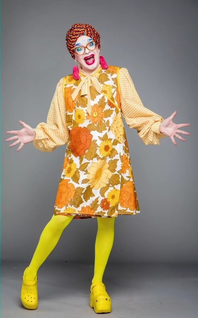 Let's see those jazz wings, Anoplognathus viridiaeneus 