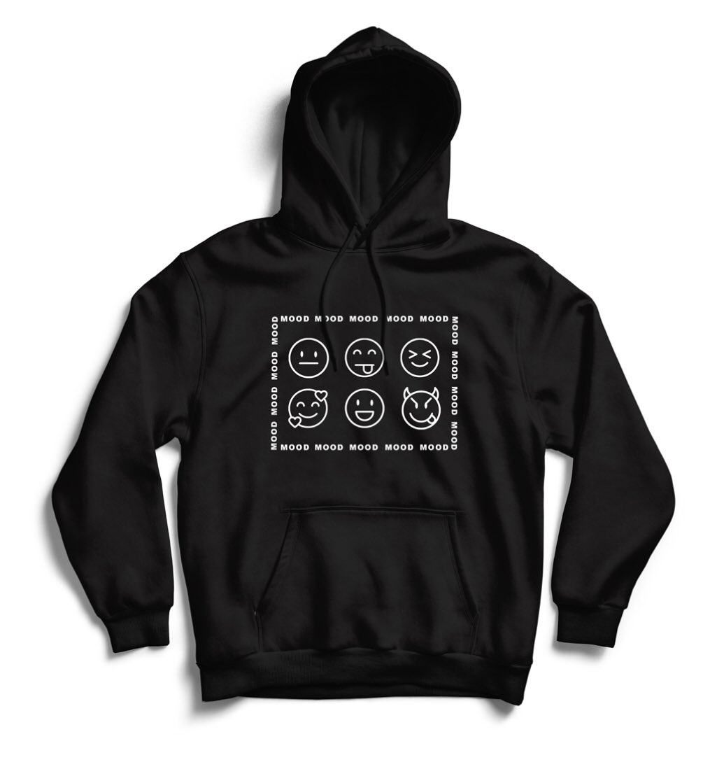 styleofbiyin's tweet photo. .@_biyin_ vía Twitch | JUGANDO AMONG CON CERDACOS - !eneba #Patrocinado 

꒰ ͜͡➸ Sudadera negra con capucha y estampado «Mood» 

⬇️⬇️ https://t.co/Fm6TfRML57
