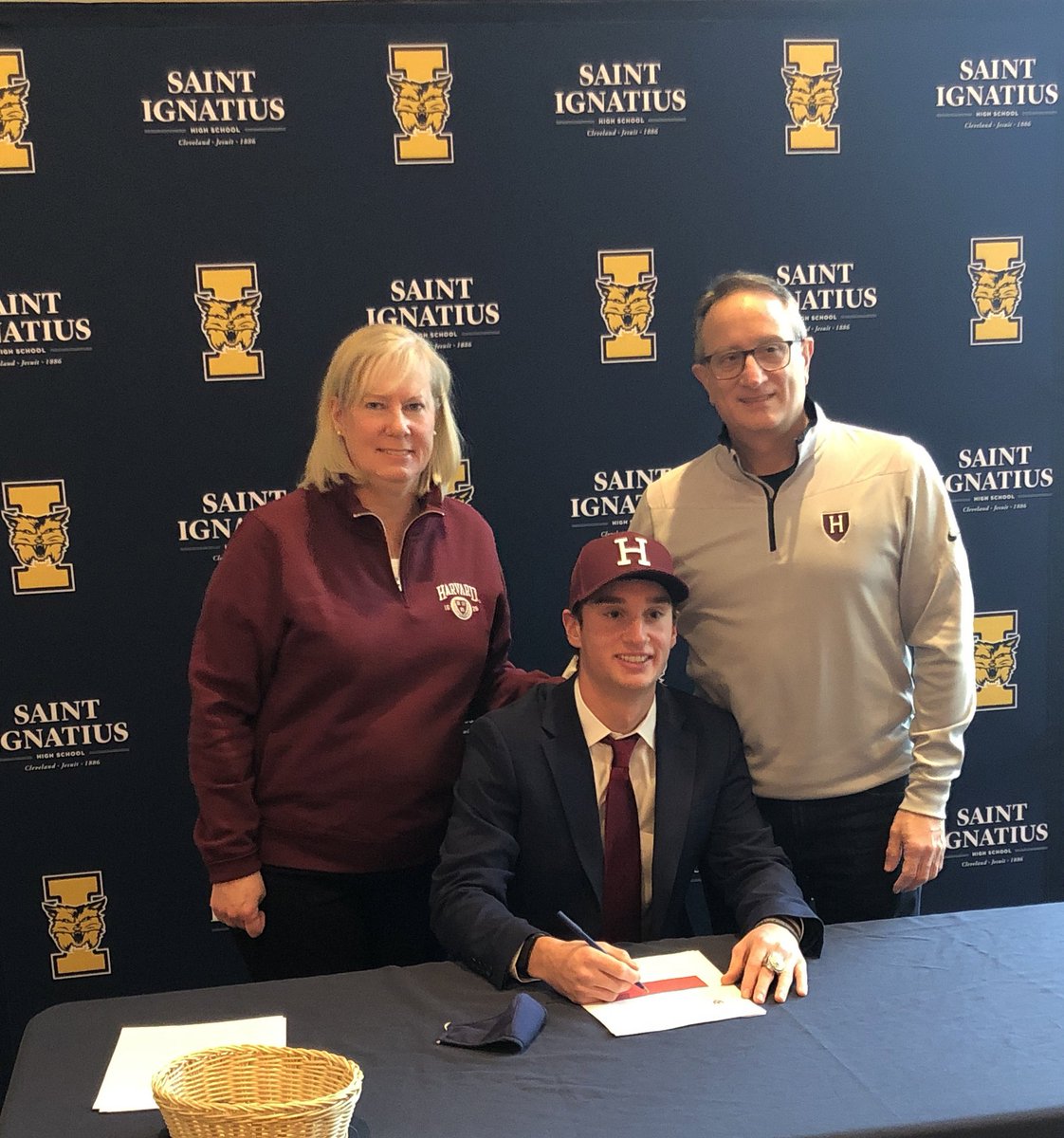 Thank you to everyone who helped make this possible! So excited for the next 4 years!🔴