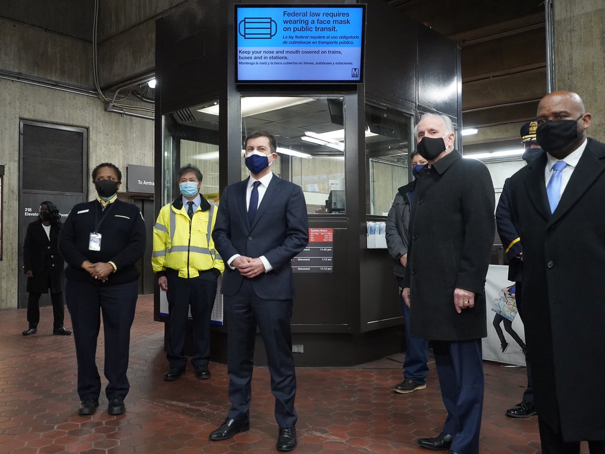 ATUComm's tweet photo. Today at Union Station - Washington, DC, @SecretaryPete met with ATU Local 689-Washington, DC Pres. Ray Jackson, Local 1300-Baltimore, MD Pres. Mike McMillan, ATU members, and agency officials to discuss the new federal mask mandate for and other issues impacting transit workers. https://t.co/Qa3M6mxcLx
