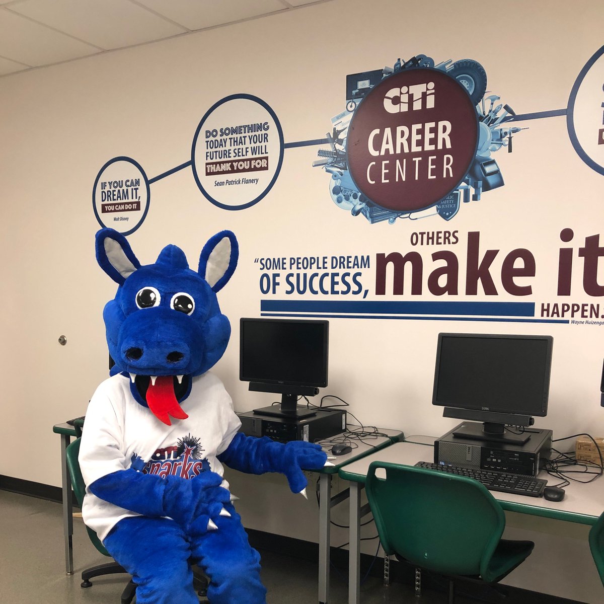 CiTi_BOCES's tweet photo. Did you know we have an amazing Career Center and staff to help students with resumes, internship placements, job shadowing opportunities and so much more?! #CTEMonth #BuildYourFutureWithCTE https://t.co/N0BRyVPo8l