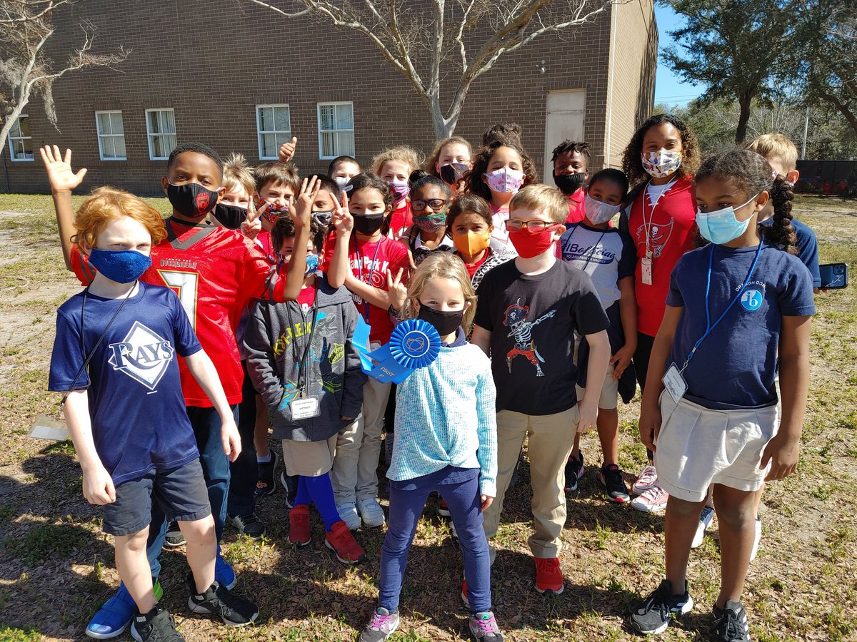 rpk8magnet's tweet photo. Congrats to our RP STEM Fair Winners! 3rd Gr Ss Elle &amp; Noah will represent us as district finalists! Science is everywhere! @PTSARolandPark @SPhillipsHCPS @SDHCMagnet @HCPSElemScience #❤RP #WeAreIBl https://t.co/xYYszZ2e47