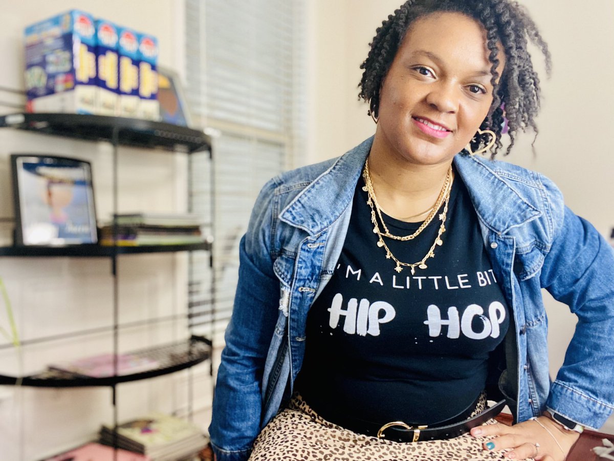justmeomaya's tweet photo. I bet y’all ain’t this science geek, bookish Girl Scout leader Mama drops freestyles on her blog on Fridays! Well, now you know! Head over to https://t.co/zJZkfVwYAu and check out my freestyle that will also teach you about DNA! 🧬 🧪!!! #HappyFriday #freestylefriday #dmvmomtribe https://t.co/IeUsWNfXVv