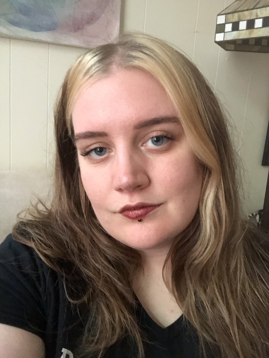 I’ve literally gotten so hot in the last ten years if I go to my high school reunion nobody will recognize me. Dead ass.