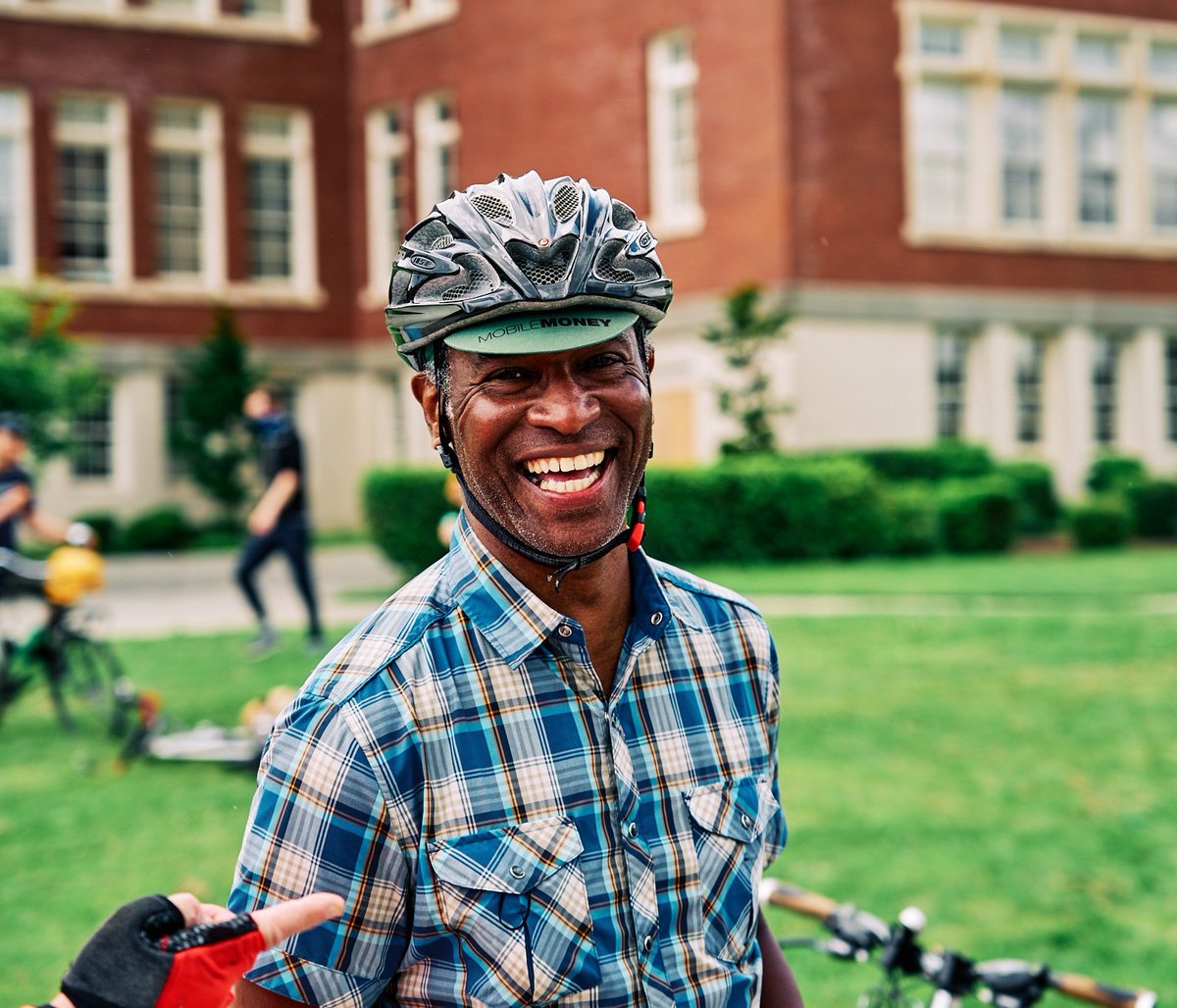 bikeworks206's tweet photo. Our Board has voted Ed Ewing as BW Executive Director! Doc of @peacepeloton says his "Super Powers reside at the intersection of strategic collaborations, community development, dry humor, &amp; social enrichment." Check this post for more https://t.co/gaQBwbqIzE pc @bikehugger #EDEd https://t.co/mZXTGjEOYD
