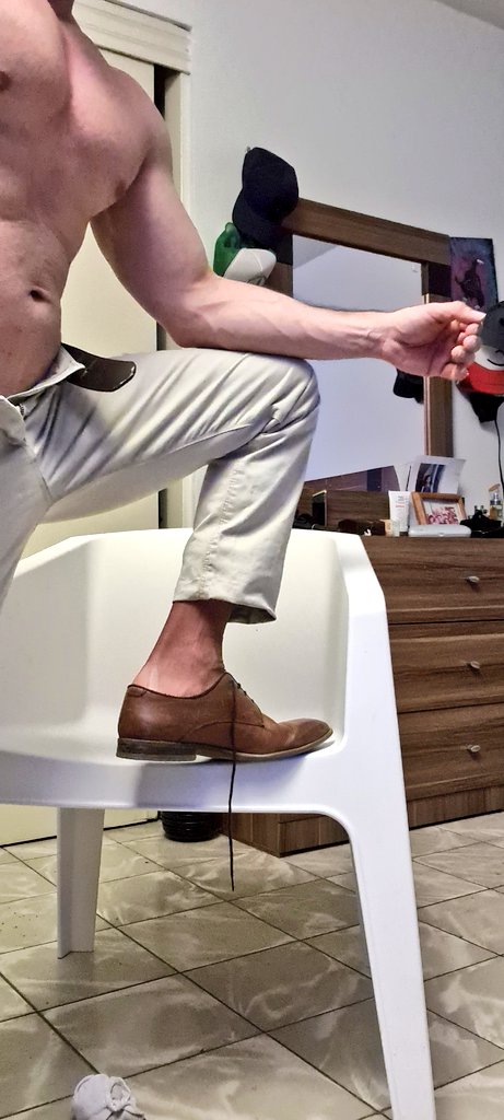 clsusmx's tweet photo. After a busy day a resting night. #sheersocks #thong #gartners https://t.co/7VWqsDmYkZ