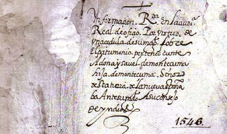 These documents stem from a 1546 lawsuit about land holdings and valuable objects that were related to Tecuichpo. Dozens of Indigenous witnesses at the elaborate legal proceeding testified that Tecuichpo’s mother was Tecalco, a daughter of the Mexica emperor Ahuitzotl. 4/