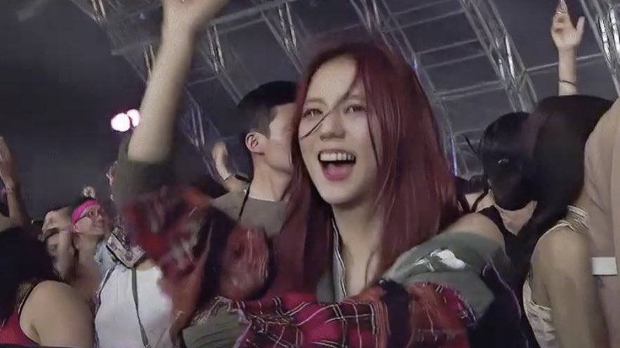 Tópico aberto: Kim Jisoo no Coachella