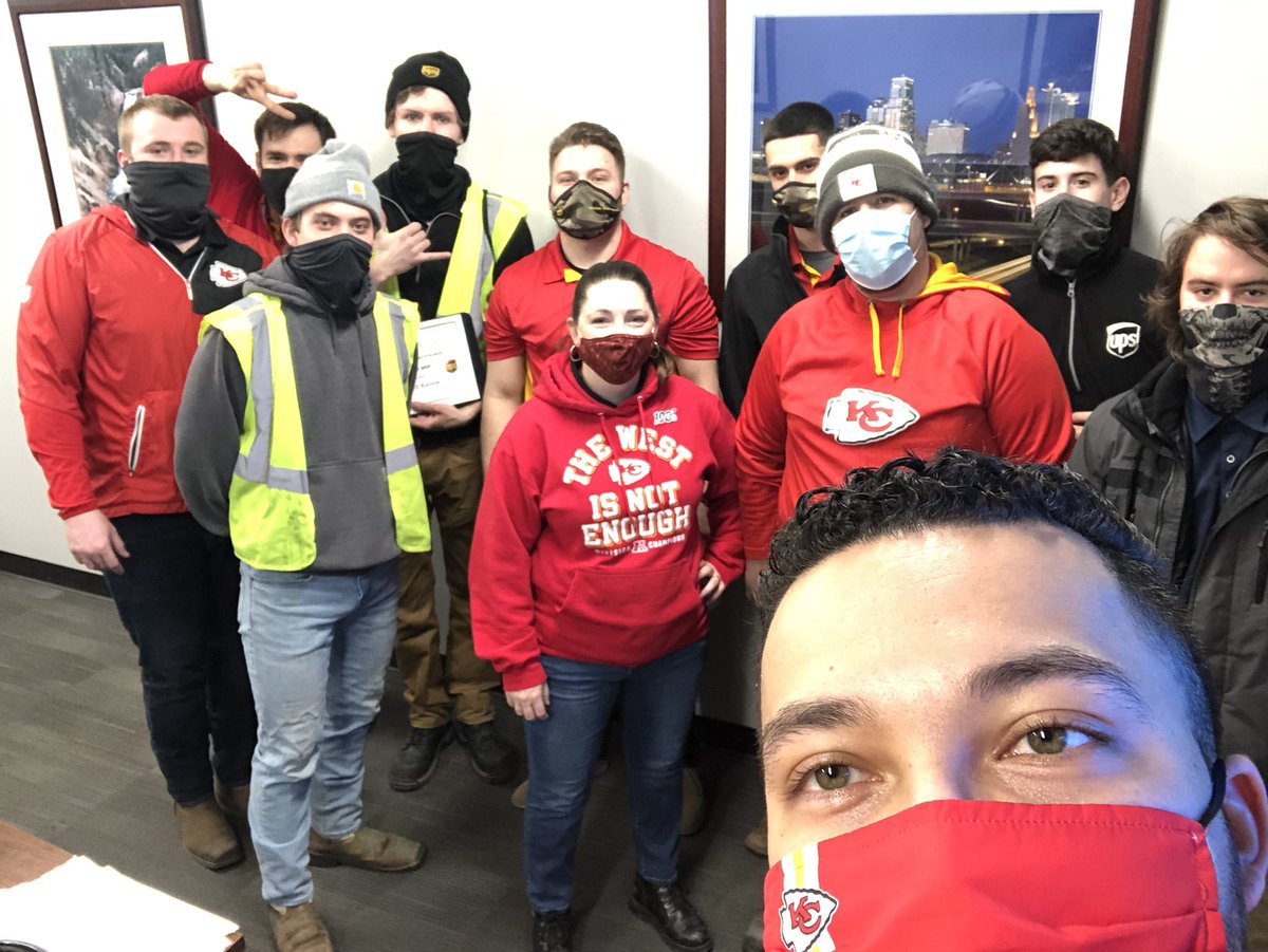 The super sups of the Lenexa twilight! Thanks for all you do! #supMVP’s <a href="/joeboyleups/">Joe Boyle</a> <a href="/bgtighe/">Brian Tighe</a> <a href="/tannercain98/">Tanner Cain</a> <a href="/DMcIntyre_1907/">Dylan McIntyre</a> <a href="/saraecopley/">Sara Copley</a>