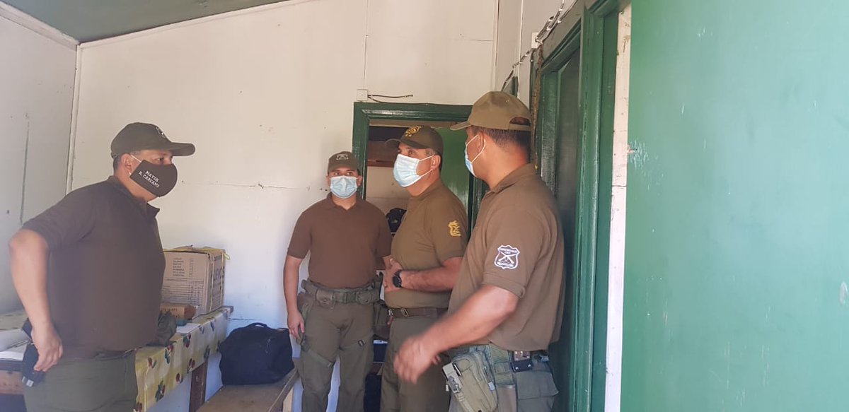 Carab_Maule's tweet photo. #Linares: Jefe de la VII Zona de Carabineros #Maule, General Fernando Lobos Horn, fiscalizó el relevo de las avanzadas fronterizas #Carrizales y #ElDial. Destacamentos que brindan prevención y seguridad durante la época estival. #OrdenyPatria https://t.co/7LQjBSEiCR