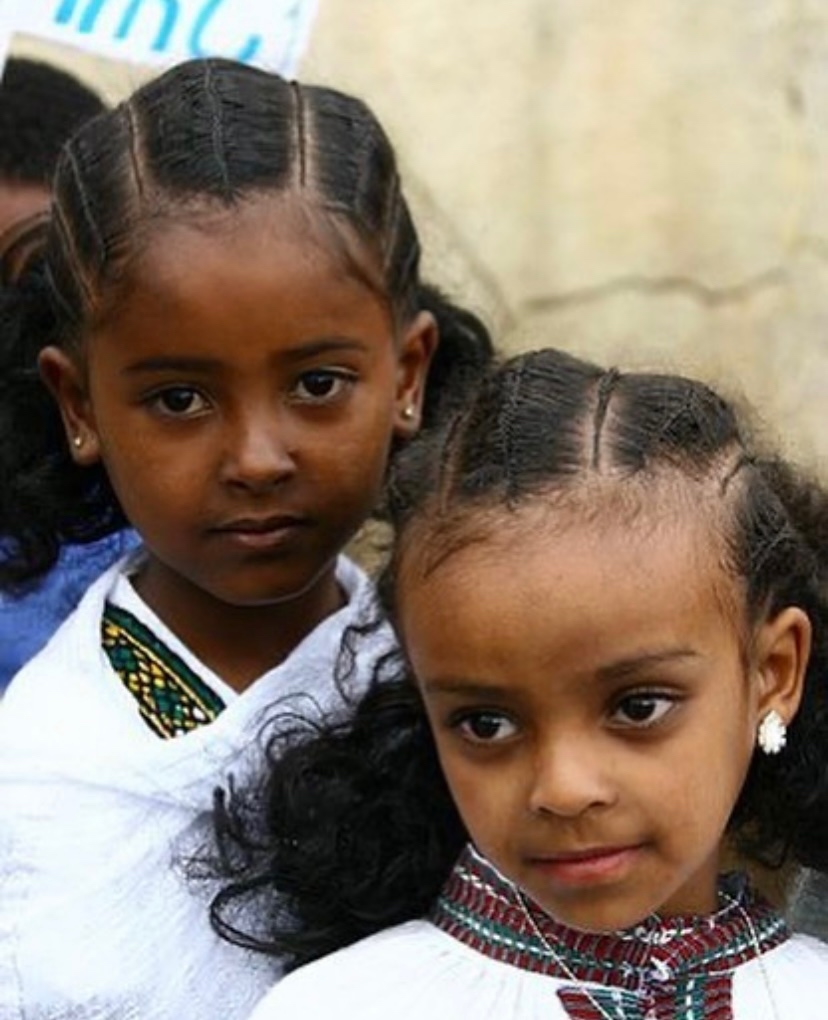 MakinaCafe's tweet photo. "Children are our greatest treasure.👧🏾👦🏽 They are our future"💫
-Nelson Mandela
.
.
.
.
.
📸@empoweringeri
#habesha #habeshagirl #habeshamemes #habeshastyle #habeshafood #ethiopia #eritrea #eritreans #eatingnyc #nyceats #eatingnewyork #nycdining #nycfoodie #nycfood #buzzfeedny https://t.co/Yl17SNB4iG