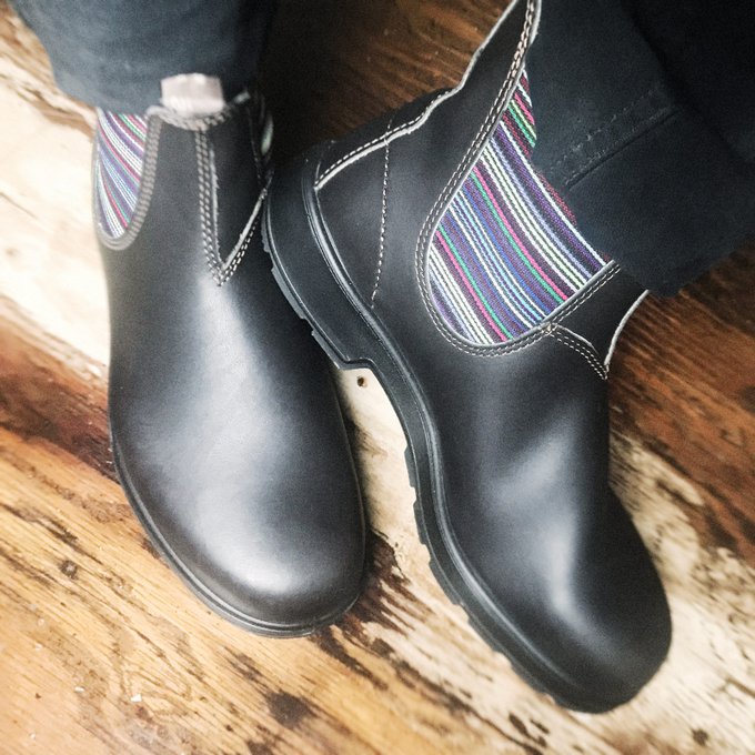 When I finally venture outside again, I'll be rocking these  #Blundstone 1409s. Snazzy! @BlundstoneUS<a href="/tag/blundstone"class="tags"><span>#blundstone</span></a><a href="/tag/queerfashion"class="tags"><span>#queerfashion</span></a><a href="/tag/queerclothing"class="tags"><span>#queerclothing</span></a><a href="/tag/queerboys"class="tags"><span>#queerboys</span></a>
