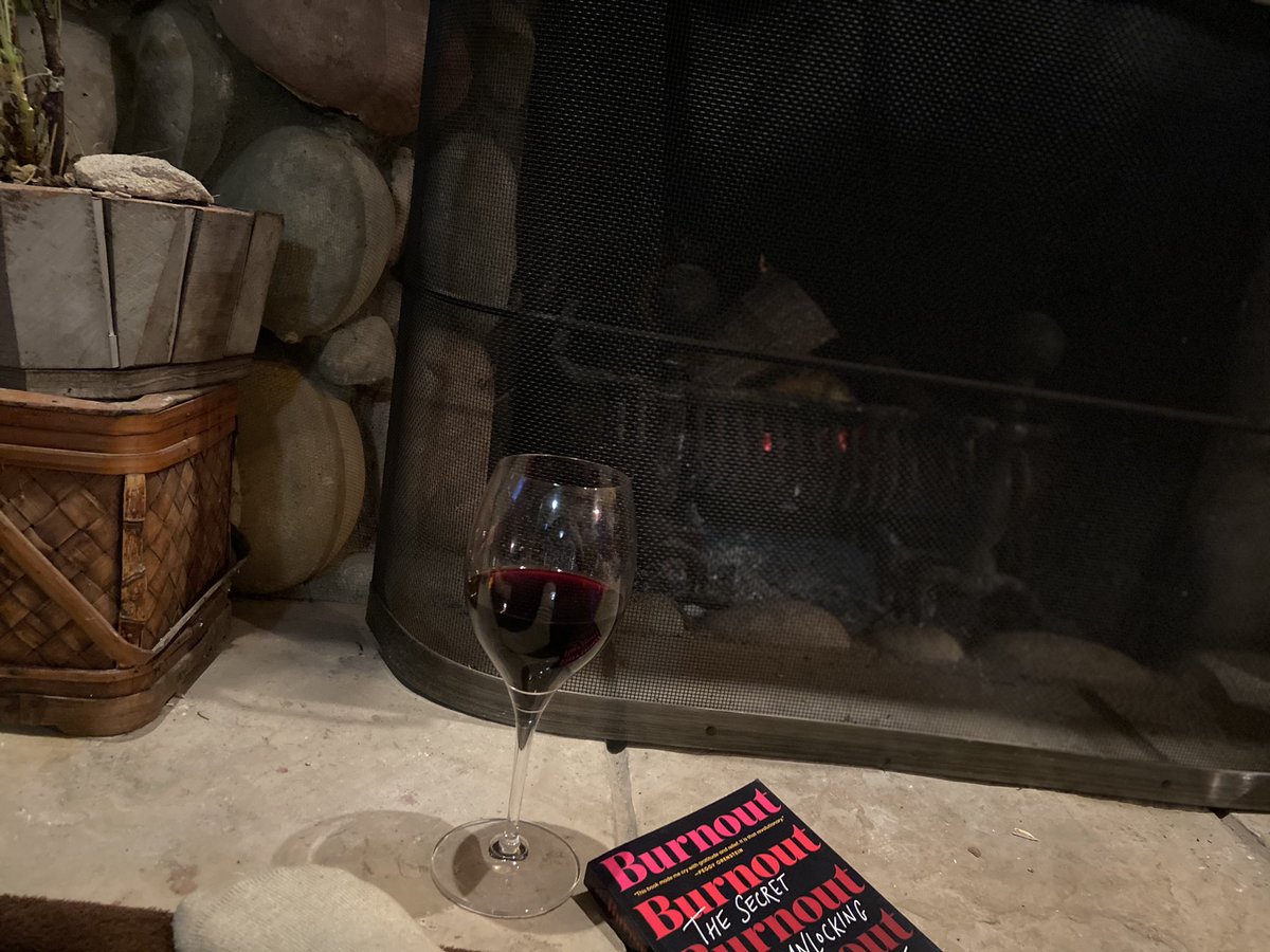 Teacheram's tweet photo. A Ts Friday, well deserved! Be kind to your self out there tonight my colleagues ❤️ #miched #teacherlife #fridayfeels #areyoureallystillherecovid #beyourauthenticyou #everydaylearner https://t.co/d0E7pwazVr