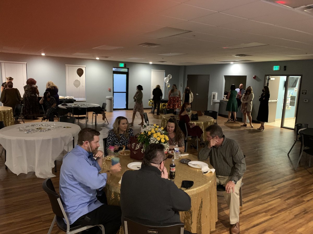 Celebrating Amy High our elementary Teacher of year! @IdyllwildeSCPS #SCPSTOY2022