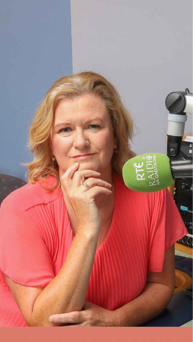 AntSeachtainMNG's tweet photo. Maidin amárach Ag 11 @AntSeachtainMNG @RTERnaG bliain ó reachtáileadh #olltoghchán2020 Labhróidh @Farrell_Mairead linn. 100 bliain ó d’eirigh #edwardcarson as an bpáirtí Aondachtach @RebelDevil71 @SixNationsRugby @IrishRugby @SuperBowl @TomBrady @mairinnighadhra @seamushaha https://t.co/3aUbeIVoag