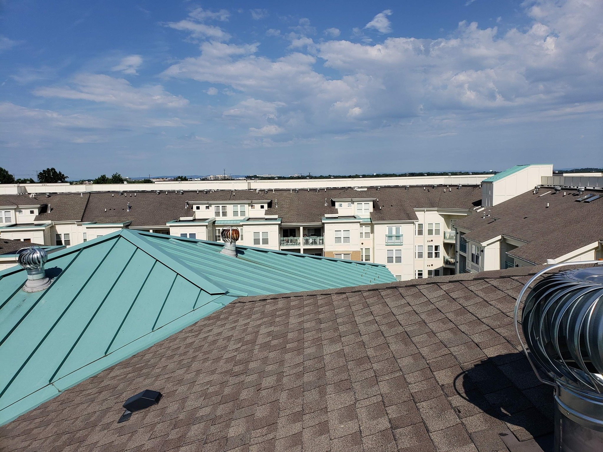 residential roofing - American Custom Contractors