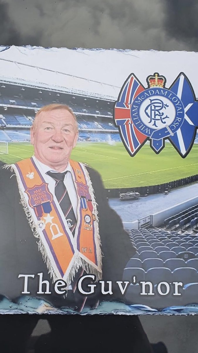 DavidCl64519187's tweet photo. Duke street busses will be  working together to bring a bit of colour and a smile back to the locals faces 🤝🇬🇧🏴󠁧󠁢󠁳󠁣󠁴󠁿🤝 https://t.co/3qpAR2V4AI
