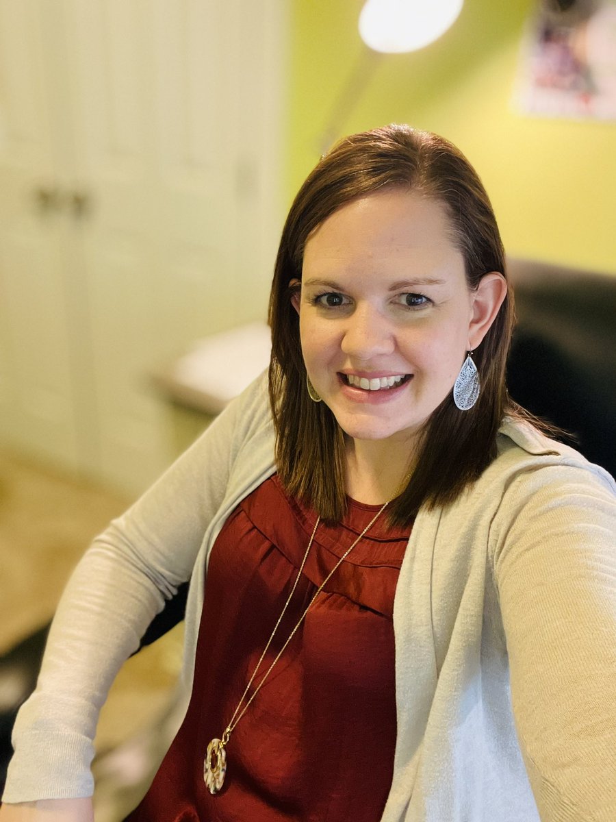 #Div4Cares4Your❤️ #WearRedDay <a href="/Kristacvs/">hoodjester</a> @bvguerra1415