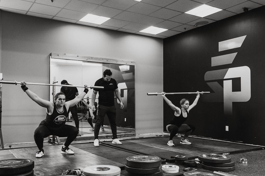 elevatesp_yeg's tweet photo. Your hardest times often lead to the greatest moments of your life. Keep going. Tough situations build strong people in the end.”
― Roy T. Bennett
.
.
.
 #decidecommitsucceed #elevatesportsperformanceyeg https://t.co/oWZw2XXEuy