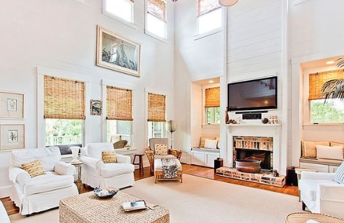 ONESIR's tweet photo. This is the *𝐏𝐨𝐰𝐞𝐫 𝐨𝐟 𝐎𝐮𝐫 𝐍𝐞𝐭𝐰𝐨𝐫𝐤* Sandra Bullock has sold her picturesque vacation getaway on Georgia’s Tybee island for $4.175 million. Congratulations to @sothebysrealty’s @CeliaDunnSIR for representing the listing! #OnlyWithONE https://t.co/4hQy55FLsY