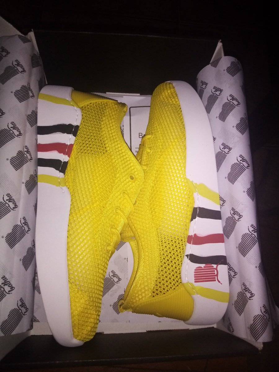 MokgalakaPercy's tweet photo. @bathu_sa I lobe them , thank you. It took 3 days for my shoes to get delivered😎🥰😎🥰 https://t.co/yQAQe1mxKj