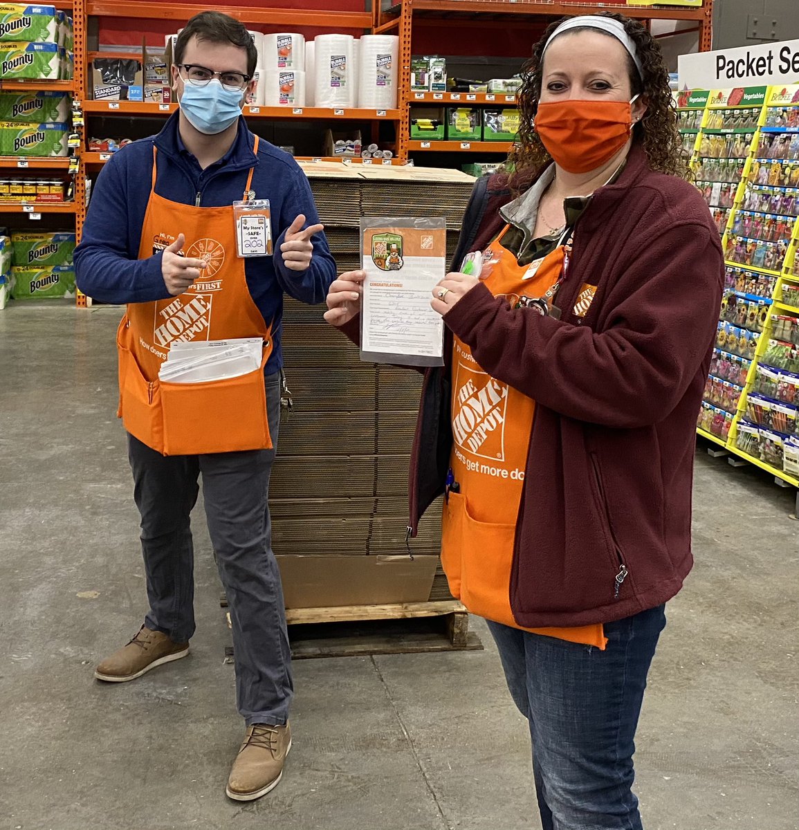 AkerleyGreg's tweet photo. Thank you to our awesome associates driving Pro!!! Love our HD Values! @CianciJeff @gconn1000 @ShayThomasTHD @Phil_Correia https://t.co/YoiZlyLn1P