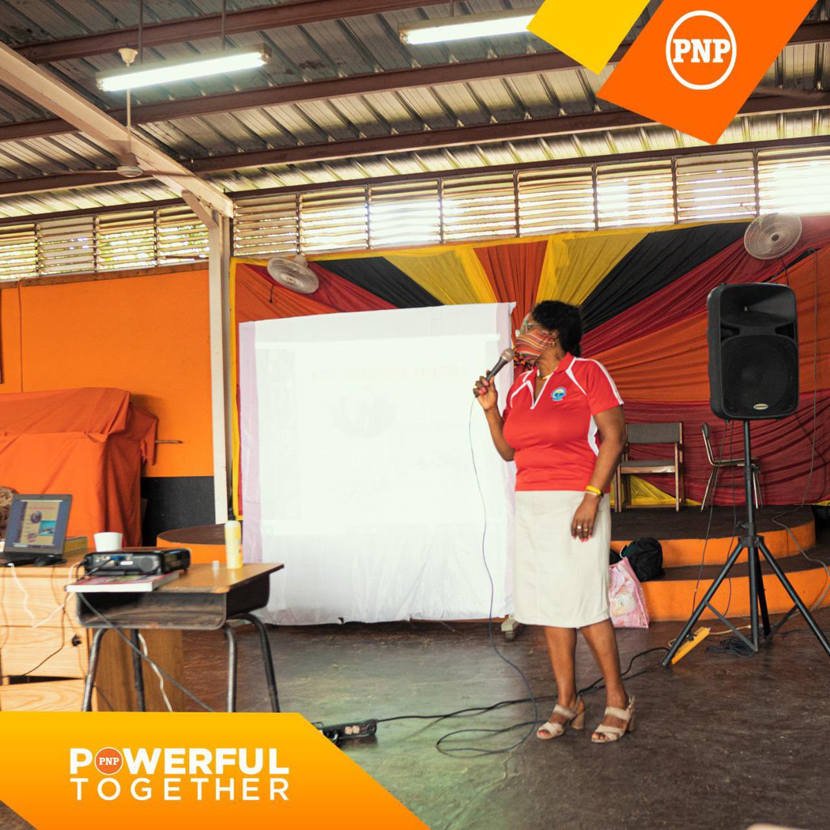 MarkJGolding's tweet photo. Yesterday we hosted #TPDCO in St. Andrew South. They provided well needed and welcomed training in the area of Community Tourism as well as useful sessions that will make our community members more informed and employable in the Tourism sector. #PowerfulTogether https://t.co/MgaPwa8QmA