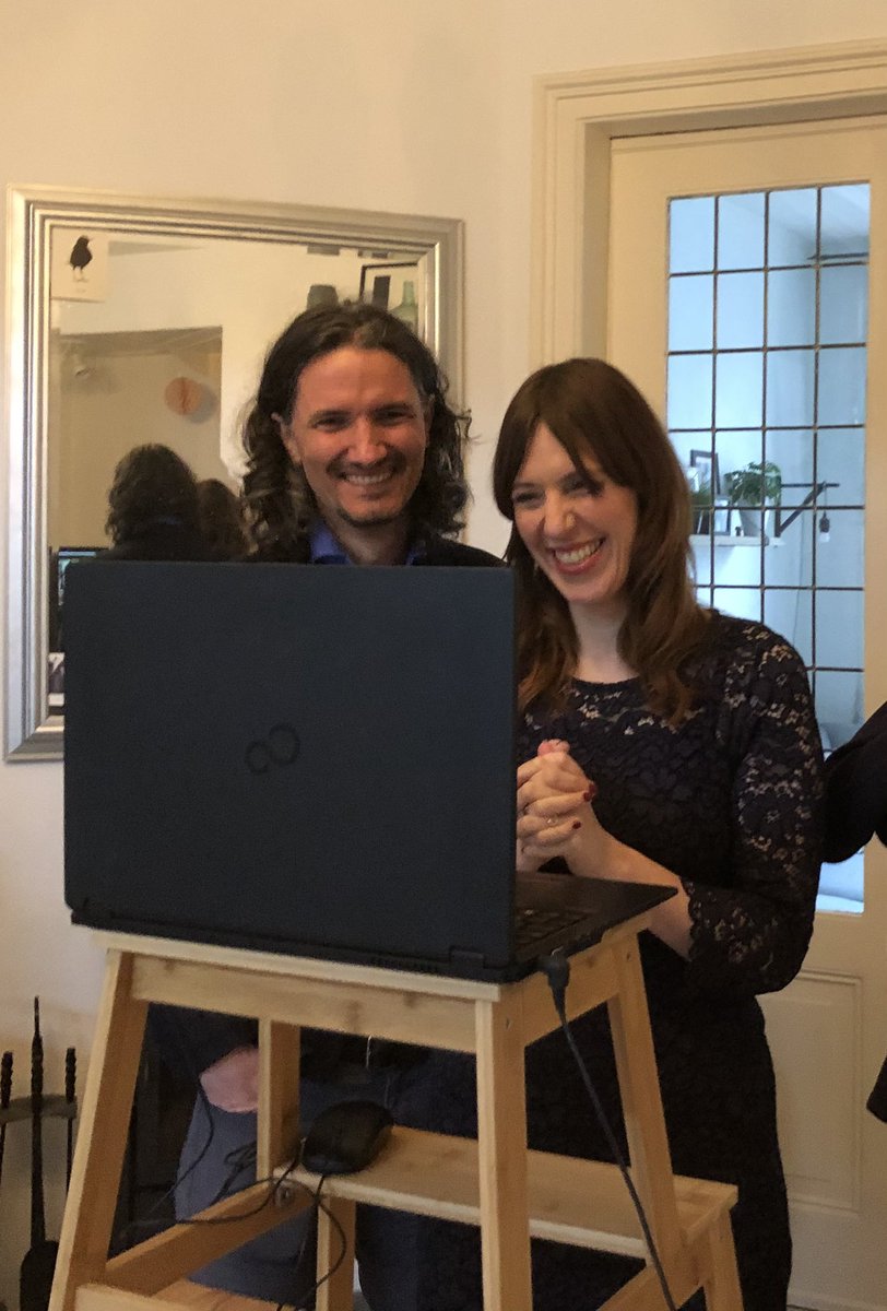 AEMarcus's tweet photo. wat een bijzondere dag voor @JolienDopmeijer, vandaag ben jij online gepromoveerd! Dat doet bijna niemand je na. You did it!!! Zo trots op jou Dr. Jolien! Nu even lekker bijkomen en nagenieten van deze dag met @robinvr78 https://t.co/4UwTFQ4xBz