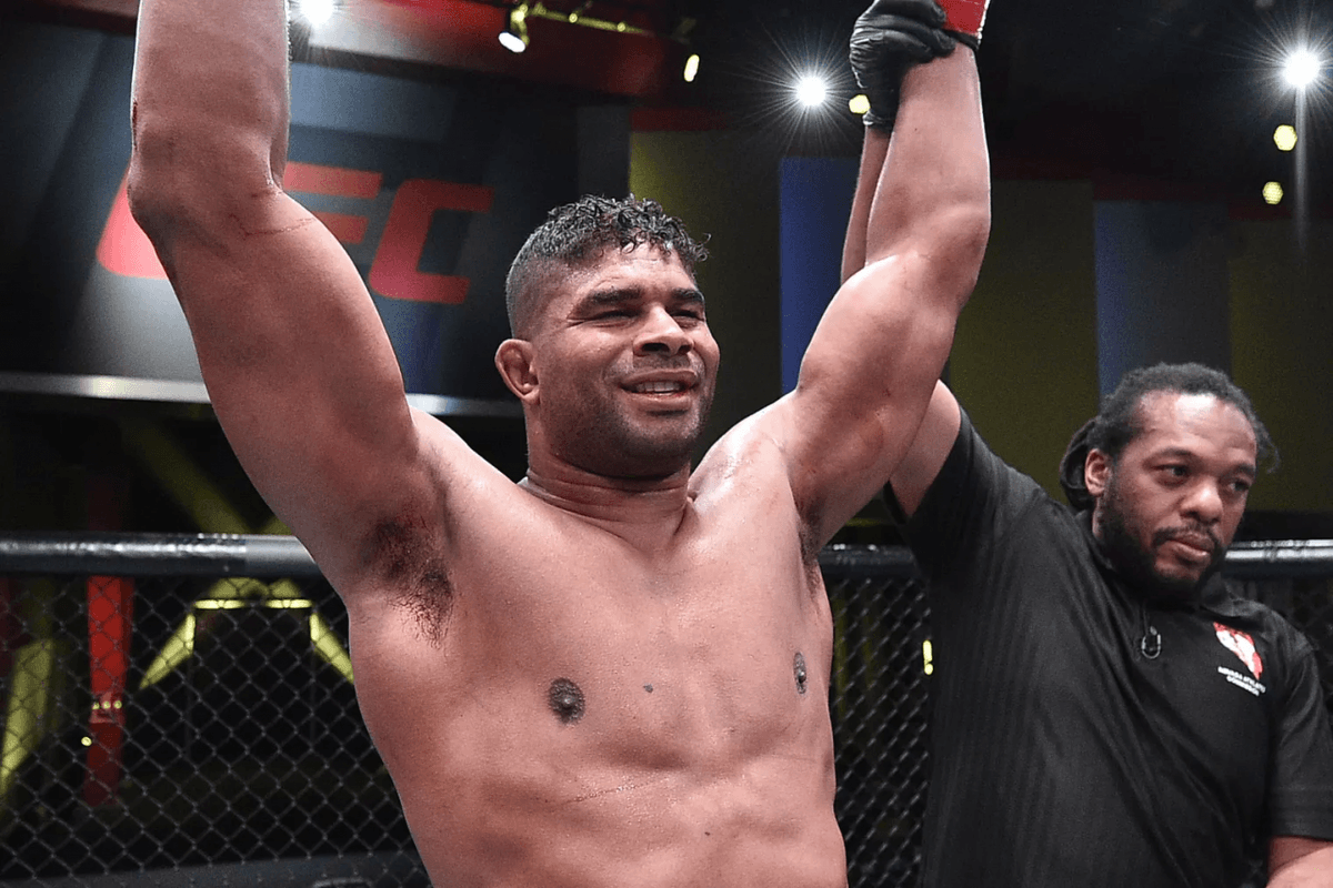 Ufc 18 февраля. джош эмметт. куарантилло - а. дастин порье конор макгрегор. эрнандес.