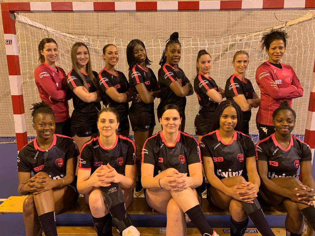 Nlg93H's tweet photo. J-1
#NoisyLeGrand rencontre @ath_handball à Noisy
#D2F 🇫🇷
SAMEDI 6/02 18h🤾♀️
En diffusion Facebook Live https://t.co/TvTWIoCxoZ
Avec nos Partenaires #Livinx #K&B #Logic #JPMBatiment #Ibis #Decathlon #RentACar #Engie #LaStationGraphique #Novotel #GDTours #GrandirA #FitnessPark https://t.co/zQAJnxEHAS