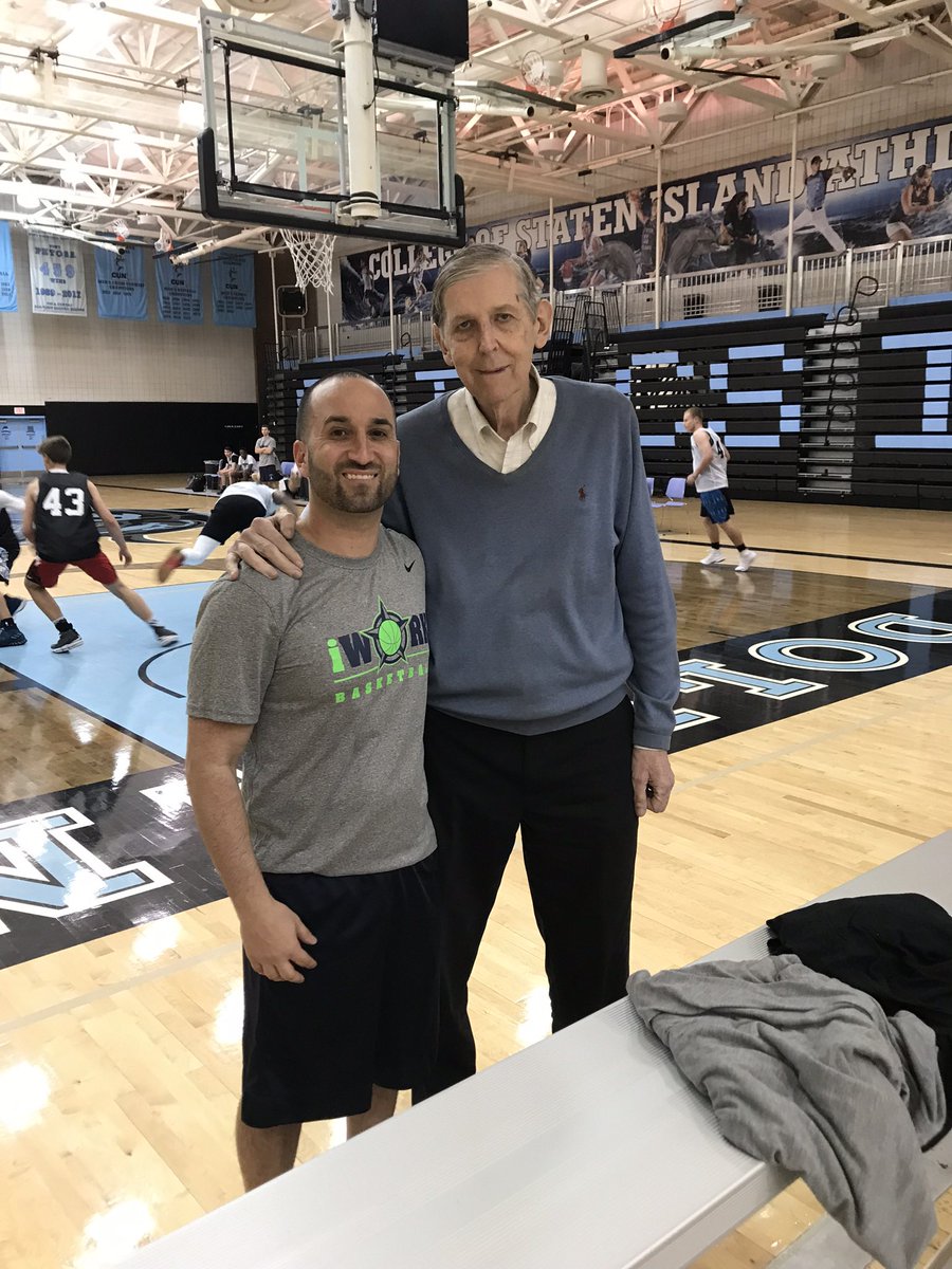 CoachCortese's tweet photo. 🙏🏻🏀🙏🏻🏀
Prayers up for one of the kindest and most genuine human beings I have ever met. Always enjoyed talking hoops, but more importantly talking LIFE with Tom. His faith and love for the game has always been a joy to be around. https://t.co/QekuFdiAGR