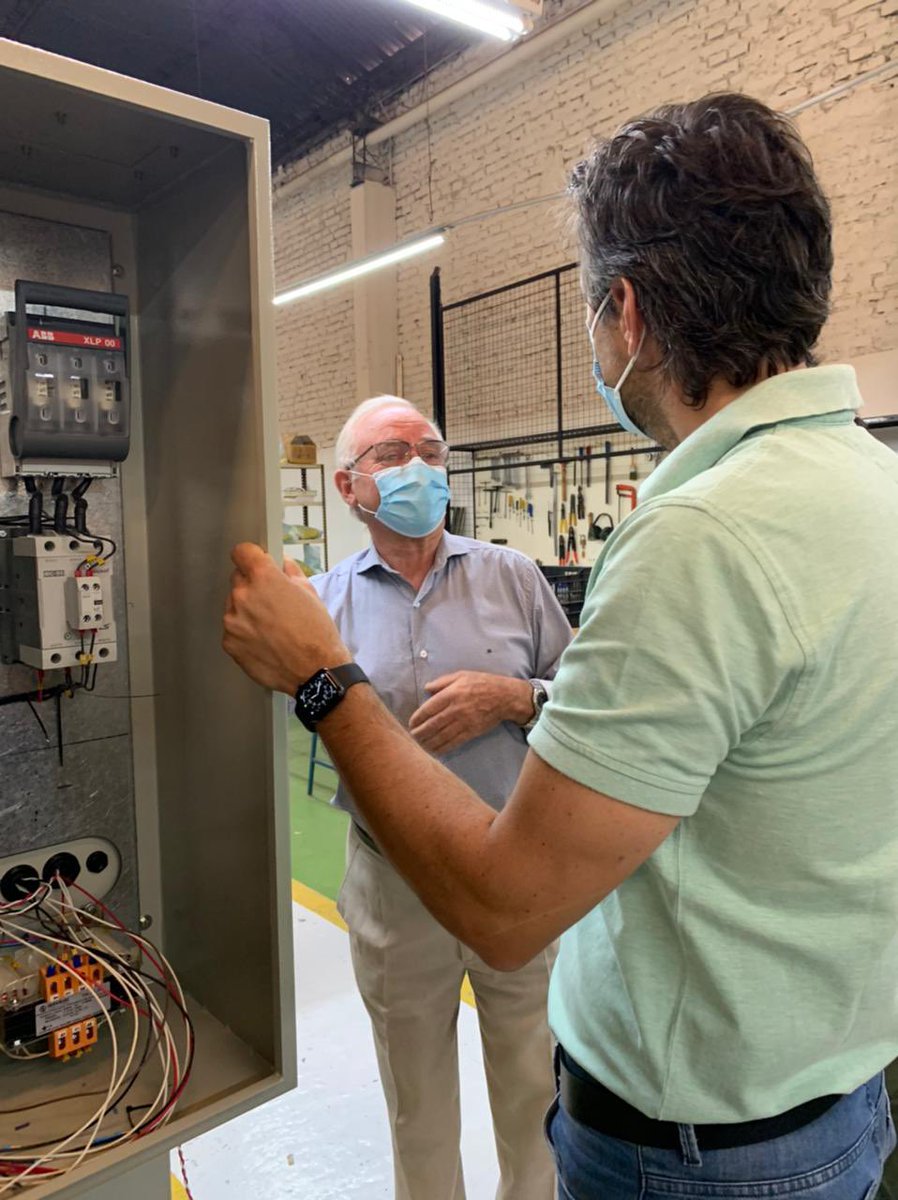 fernandosibilla's tweet photo. Sumamos una nueva industria a los beneficios de la Ley de Promoción Industrial. #Servelec una pyme cordobesa que se adapta a nuevos desafíos y produce productos innovadores para el mercado eléctrico y de la salud @accastelloedu @MICyM_Cordoba @SecIndustriacba https://t.co/E0UUyKBrDC