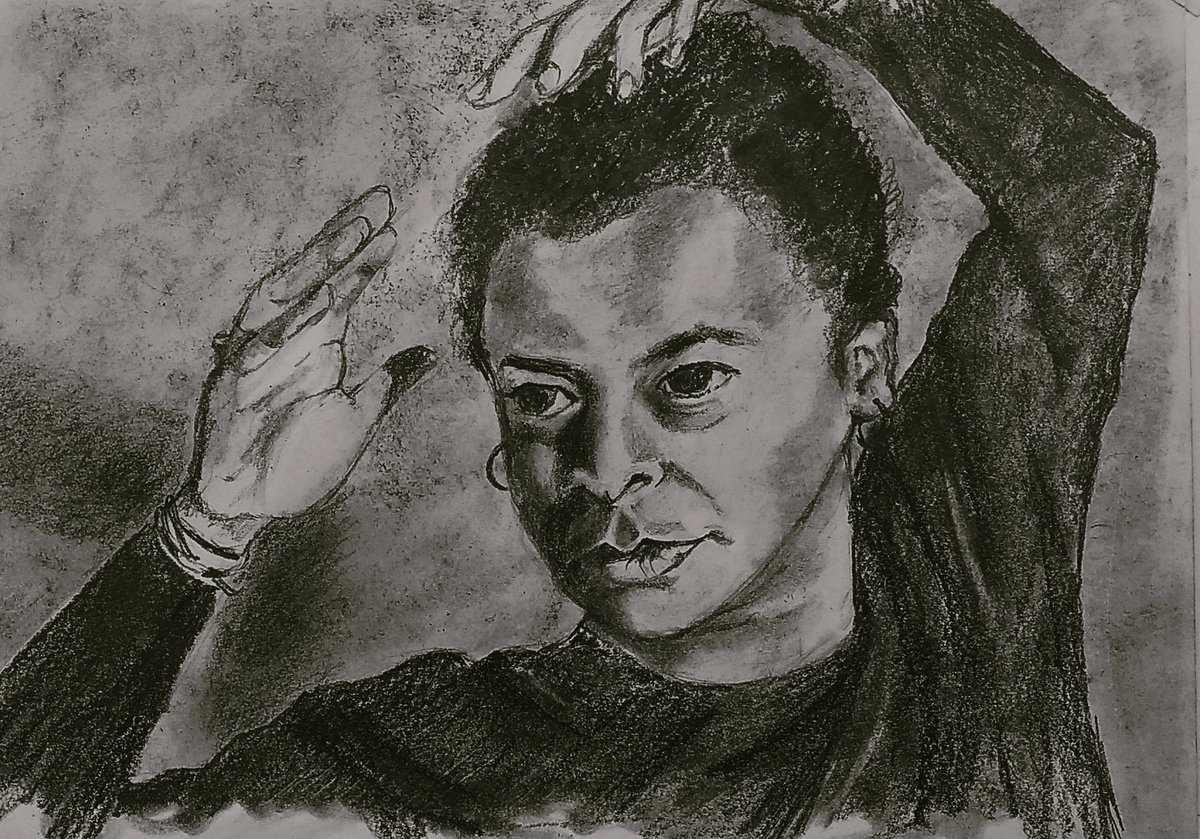 jilltweeting's tweet image. #rawumber #drawing #pencilsketch #pencil #draw #sketch #portrait
Vanessa.