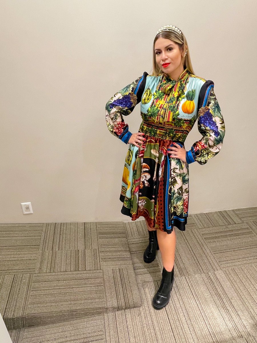 MariliaMReal's tweet photo. gente, tô aqui na globo, vai dar tudo certo!!!!! CONFIA!!!! https://t.co/MXiJKbfm2p