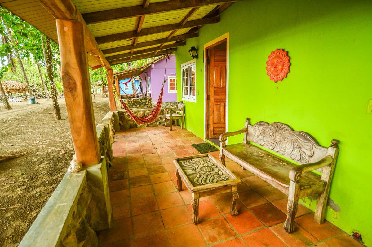 TPETRAVELPANAMA's tweet photo. Santa Catalina siempre será una opción. Para relajarte, lejos de todo, para comer bien, para tomar el sol, en fin para lo que quieras. Contáctanos para tus reservas. #Panama #Turismo #naturaleza #vacaciones #beachlife #beachtimes #visitpanama #visitcentroamerica @apetpanama https://t.co/Hj26EksHkc