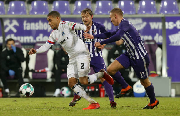AueEnglish's tweet photo. What a way to end the week 😤💜⚒️ #FridayFeeling #AUEHSV https://t.co/Xp7s1p8bhl