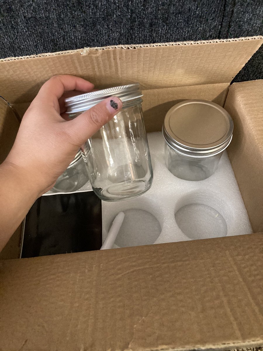 QueenSylviana's tweet photo. @ROTTAY003 got these from them. Love them. Always been needing these type of jars. #amazonreviewer #producttester #tester #product https://t.co/rwkjpYm2SK