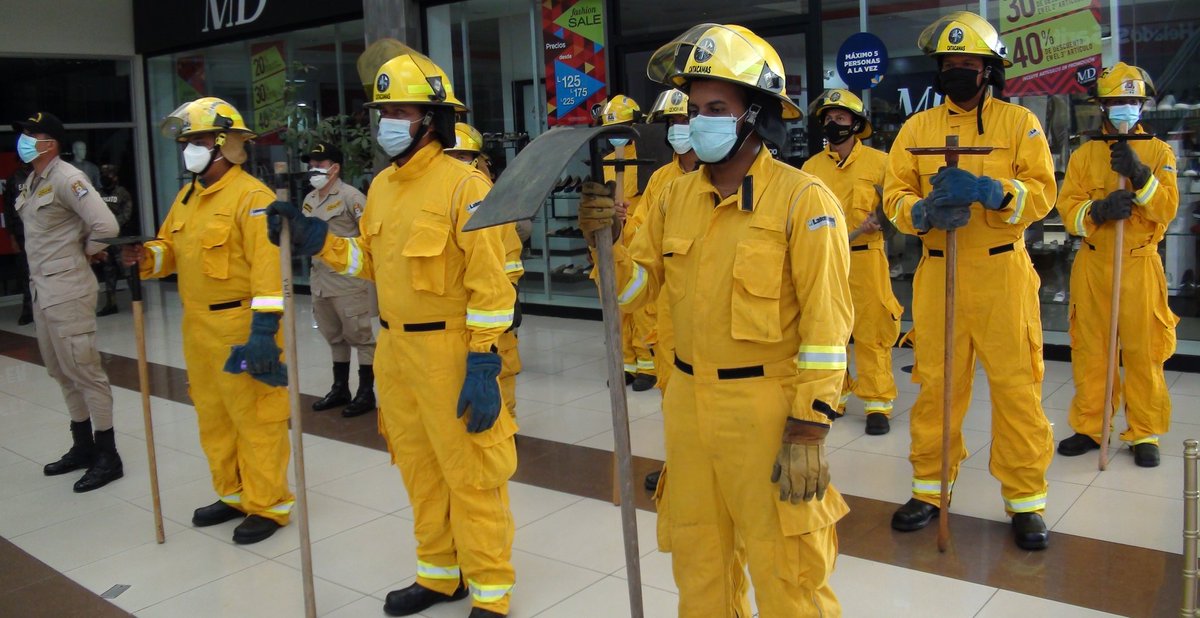 #Todolohacemosbien

 ✔El ICF en asocio con la alcaldía de Catacamas, Policía Preventiva y Militar y Bomberos, lanzan campaña contra los incendios forestales 2021.
A través de la UMA y sus equipos seguirá ejecutando su plan estrategico de protección, agregó la vicealcaldesa.