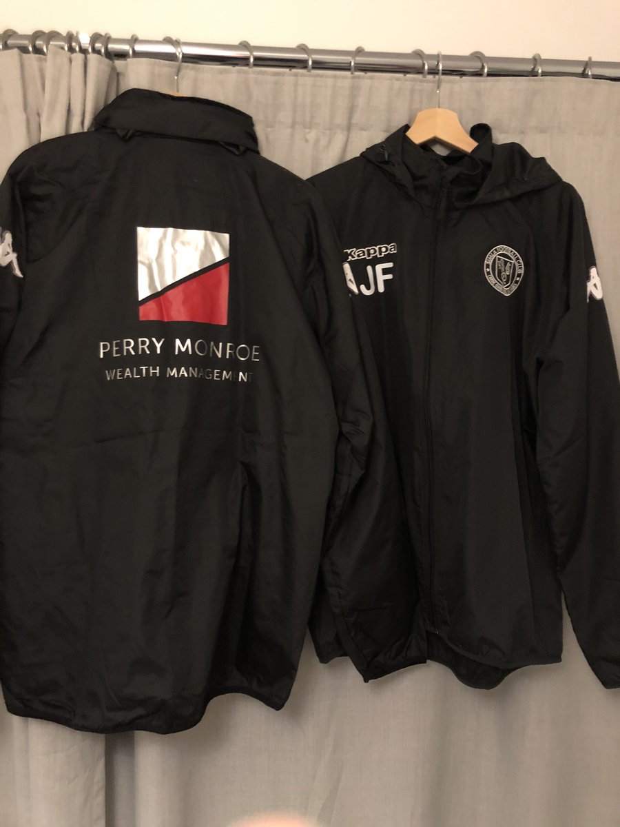 ClubSimla's tweet photo. Massive thanks to @danlawro at Perry Monroe wealth management for the sponsor of our training jackets. 🔥😍 https://t.co/5WE53A3Aov