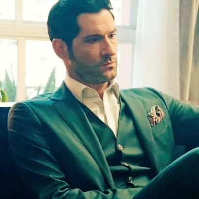 When you touch Tom Ellis A thread #TomEllis  #Lucifer
