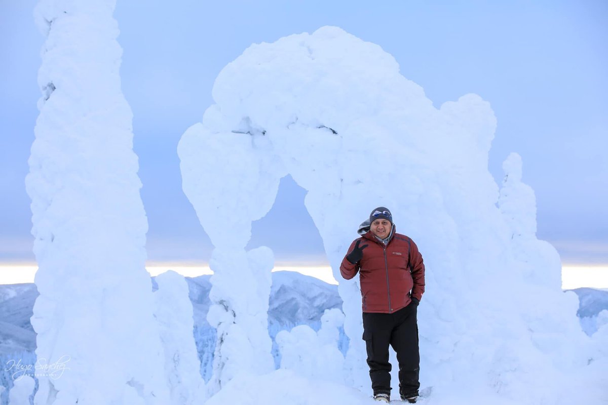 YEGHugo's tweet photo. the Alaska life  #alaska #alaskalife #iceroadtruckers #ghosttrees #travelalaska #alaskatourism #fairbanks #explorefairbanks #arcticCircle #daltonhighway #snow #amazing #outsidemagazine #nature #amazingtrees #coldfootcamp @davidwolman @outsidemagazine https://t.co/AUqkRlh3kz