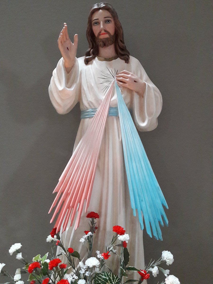 “Preziosissimo Sangue di Gesù Cristo, salva noi e tutto il mondo”.